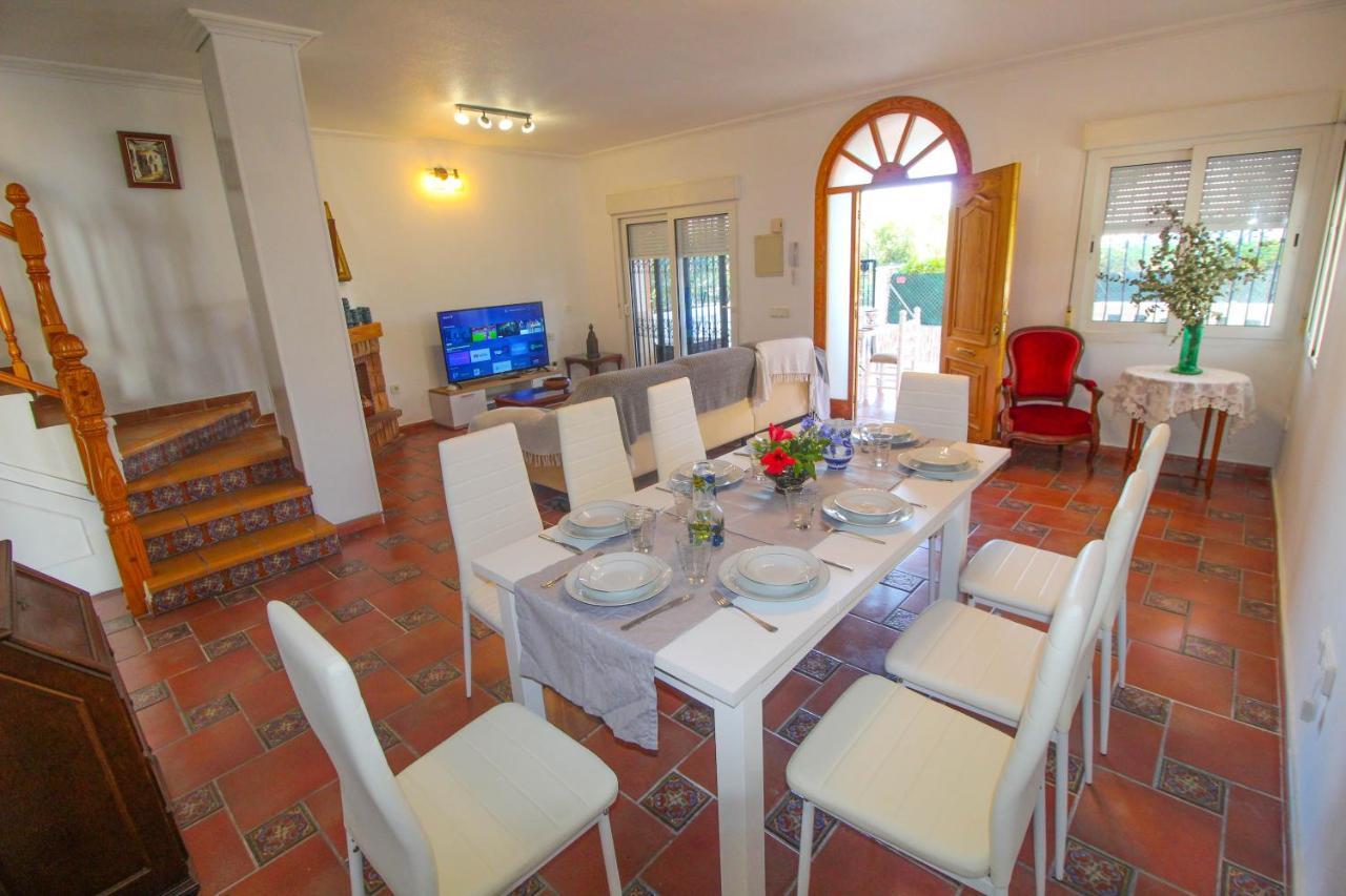 Great Villa, Sea Views, 20 Secs Walk To The Beach, Bbq, 9 People, 5 Mins Car From Alicante City Center, Sailing Club 3 Mins Walk Εξωτερικό φωτογραφία